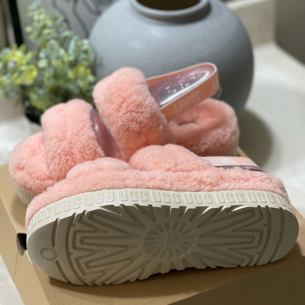 UGG Oh Fluffita Sandals